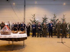 Rzeszów. Szef MON z wizytą u żołnierzy w POLLOGHUB