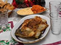 Co zrobić z karpiem po świętach? Upcham do słoików albo mieszam z serkiem. Znika ekspresowo