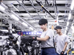 Sochaux się kurczy a region wyludnia.  Problemy największej fabryki Peugeot