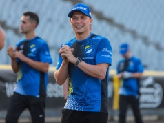 Żużel. Gwiazdy coraz częściej wybierają ten sposób rozliczeń. Nawet 140 tysięcy za cztery minuty