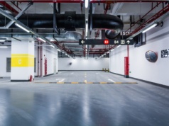 Nowo wybudowane garaże podziemne będą musiały pełnić funkcję schronu. „Obowiązkowe wytyczne”