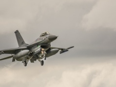 Polskie lotnictwo wojskowe postawione nad ranem w stan gotowości. Powodem rosyjskie ataki na Ukrainę