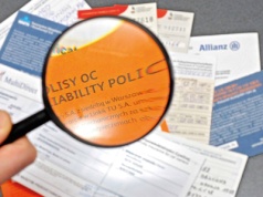 Gdzie szukać dobrej polisy OC i dlaczego warto robić to co rok?