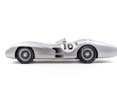 Rok rekordów na aukcjach. Najdroższy był Mercedes za ok. 240 mln zł