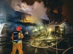 Pożar kontenerów targowiska na Bakalarskiej. Zatrzymano podejrzanego