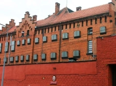 Dwóch poszukiwanych zatrzymanych przez jaworznickich mundurowych po służbie