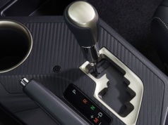 Właściciele Toyot pozywają koncern. Spór o automatyczne skrzynie biegów