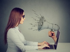 Kotarbiński: „Do ludzi rzadko docierają intencje liderów. Raczej usłyszą to, co podpowiada im doświadczenie”