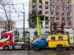 Kindżały i Shahedy. Blisko 500 dronów i 40 rakiet