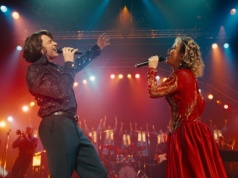 Film Song Sung Blue to czysta przyjemność. Skradnie wasze serca, słowo