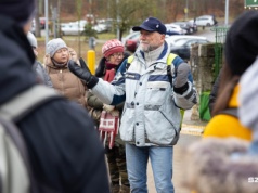 Zimowy spacer z rozpoznawaniem drzew i krzewów