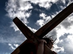 W Europie rośnie liczba ataków na chrześcijan