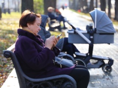 Rodzice pomagają jednej córce przy dzieciach. "Ja chyba muszę zatrudnić nianię"