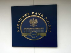 W ciągu miesiąca w obiegu przybyło prawie 4 mld zł w gotówce