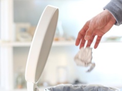 Paragony Polacy wyrzucają nie tam, gdzie trzeba. Tyle wynosi kara