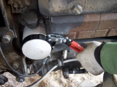 Maszyny rolnicze zimą. Jak je uszykować do garażowania?