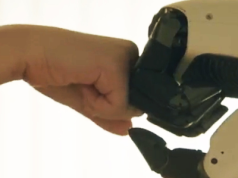 Robot LG CLOiD przejmie domowe obowiązki. Debiut już za chwilę