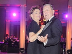 Walter przejmująco o zmarłym ukochanym. "Po operacji wyrywał, co mu tam przypięli"