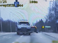 Piętrowy Mercedes Sprinter istnieje. Jego legalność to druga sprawa