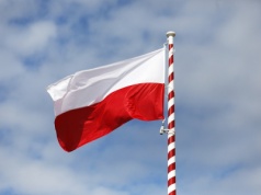 Flaga z Pałacu Prezydenckiego będzie co tydzień zmieniana i przekazywana dalej