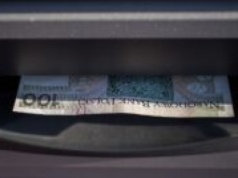 Wpłacisz 15 000 zł do bankomatu? Od 2026 skarbówka może zabrać 75%!