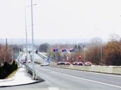 Ruch na drogach w niedzielne popołudnie i weekendowe interwencje służb. Podsumowanie długiego weekendu świątecznego