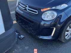 To była drobna stłuczka na parkingu. Kosztowała kierującą aż 70 tys. zł