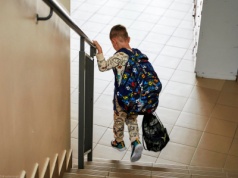 Za dużo ocen w szkołach? "Dzieci utożsamiają swoją wartość z cyfrą w dzienniku"