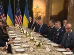 Zaskakująca scena podczas spotkania na Florydzie. Trump wyprosił dziennikarzy