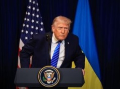 Trump po rozmowie z Zełenskim: Rosja ma pomóc w odbudowie Ukrainy