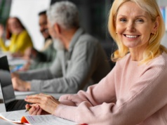 Pracownicy 50+ na rynku pracy. „Silversi powinni spróbować czegoś nowego”