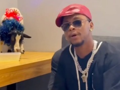 Raper z Nigerii przeciągał kozę po scenie, bo miał być „GOAT”