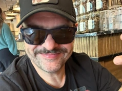 Burza po reklamie z Karolakiem. „Jak nisko można upaść”