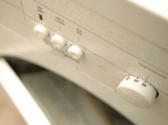 Mandat za robienie prania. Można dostać nawet 5 tys. zł kary