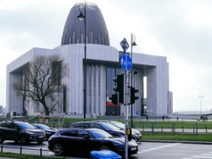 Kolęda w Miasteczku Wilanów. Nie mają pojęcia, ile pieniędzy przesyłać na kościelne konto