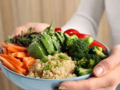 Same leki na odchudzanie nie wystarczą. Jedz by chudnąć i nie tracić mięśni