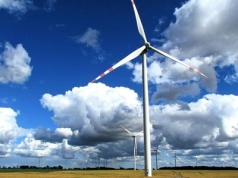 Jest reakcja Unii. Chodzi o pieniądze na OZE