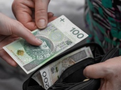 Uważaj na takie banknoty. Sprzedawca może ich już nie przyjąć