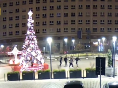 Grupa wandali niszczyła świąteczne iluminacje na placu Słowiańskim w Legnicy