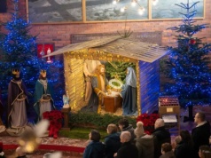 Zniszczona szopka i kradzież w kościele w Oświęcimiu