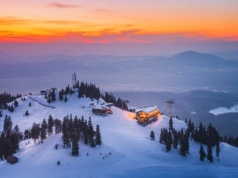 Gdzie na narty za granicę? Ryanair przedstawia trzy nietypowe kierunki