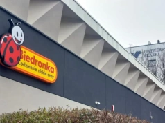 Biedronka w pawilonie z lat 60. Sklep otwiera się ponownie po przebudowie