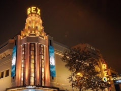 The show must go on! Niepewny, lecz pełen nadziei nowy rok w Paryżu