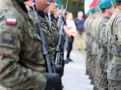 230 tys. osób otrzyma wezwanie z wojska. Listy trafią nawet do 60-latków