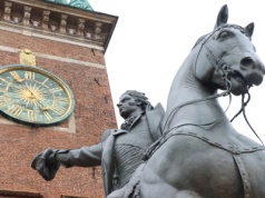 Pod pomnikiem Kościuszki odkryto skarby. Wielki remont na Wawelu zakończony