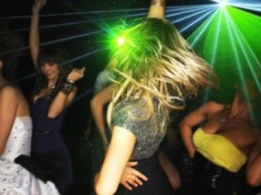 Pracowała na balu sylwestrowym. "Wszelkie hamulce im puściły"