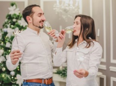 SMS, WhatsApp czy TikTok? Tak Niemcy składają życzenia noworoczne