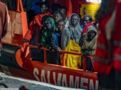 Migranci w drodze do Hiszpanii. W 2025 r. mniej ofiar, więcej utonięć