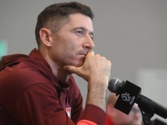 Lewy, co dalej? Skusi go... Polska