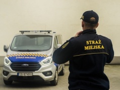 Kradzież w sklepie spożywczym i na stacji paliw. Straż Miejska ujęła sprawcę